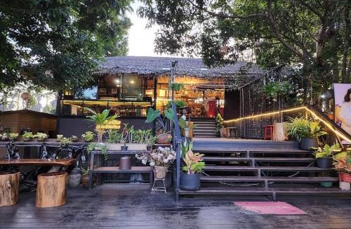 Na Mom Hotel | Kuan Khan Lao The Nine Bistro ควนคานหลาว เดอะไนท์ บิสโทร