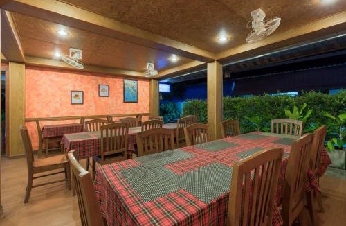Satun House | La Luna Italian Restaurant & Accommodation