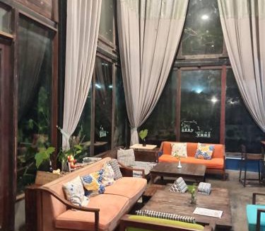 Nong Khae Hotel | Laanrablom Bed&Breakfast