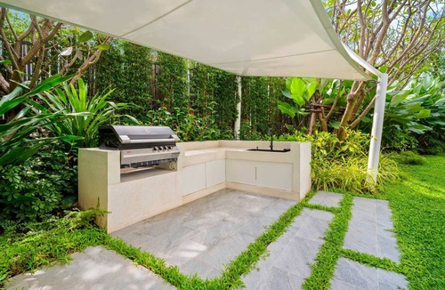 Laguna Condo | Laguna Lakeside Residences 1BR B5 Lake side
