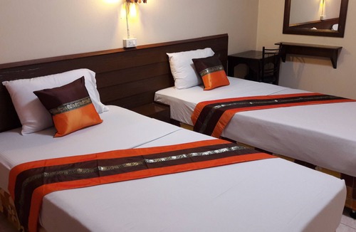 Chang Khlan Hotel | Lanna Thai Guesthouse