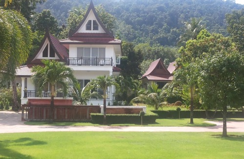 Ko Chang Villa | Lavender 4 bedroom ocean view villa