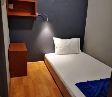 Downtown Krabi Hostel | Leisure Hostel