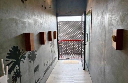 Bangkok Bed & Breakfast | Lilliput Riverside Bangkachao