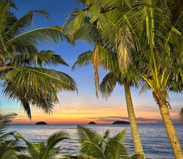 Bai Lan Resort | LITTLE EDEN Bungalows