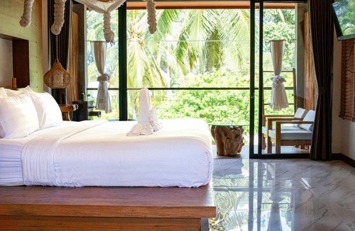 Ko Lanta Hotel | Long Beach Chalet