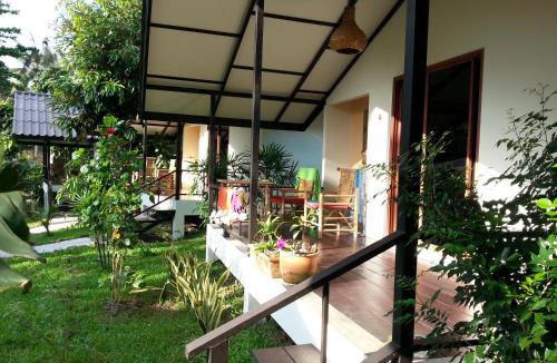 Bai Lan House | Lucky Gecko Garden