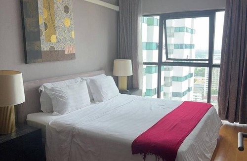Thung Maha Mek Apartment | Luxurious Apartment Avail in Prime Location. Private room