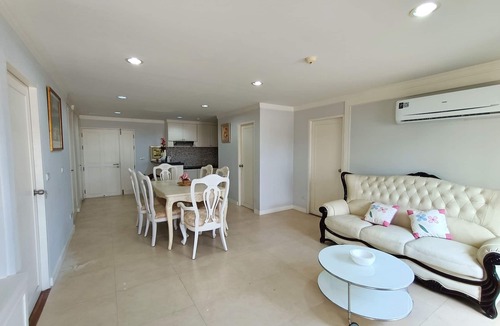 Nonthaburi Apartment | Luxurious 2 Bedroom condo next to MRT