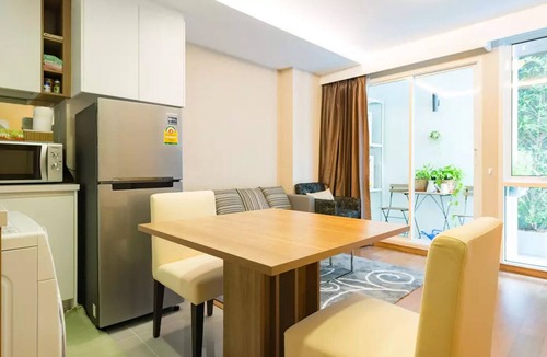 Khlong Toei Nuea Condo | Luxurious Condo @Heart of Bangkok - Quiet location - Fast Wifi - 24 Hour Checkin