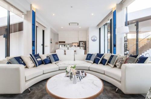 Na Chom Thian Villa | Luxury 3-Bedroom Pool Villa Beach Access, Na Jomtien Pattaya