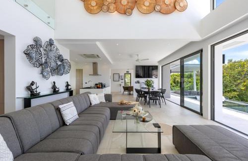 Bophut Hills Villa | Luxury 5 Bedroom Modern Villa! KBR17