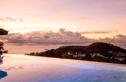 Cherngtalay Villa | Luxury 9 bedroom Ocean view Villa in Surin - West Coast of Phuket