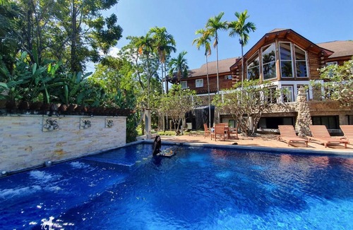 Khanong Phra Villa | LUXURY CABIN POOL VILLA, KHAO-YAI