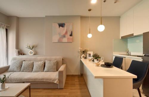 Chang Khlan Apartment | Luxury Condo, Roof top Pool, Full facilities