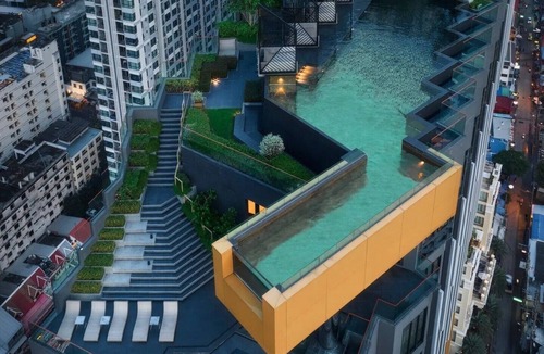 Pattaya Bay Apartment | Luxury Edge Seaview Apartment