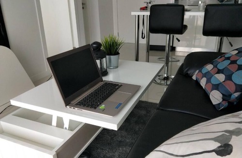 Central Pattaya Condo | Luxury One Bedroom Condo with Pool View @ City Center Residence Pattaya
