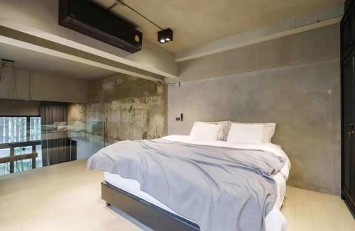 Sukhumvit Villa | Luxury Pool Villa with Jacuzzi & Lift by Thonglor