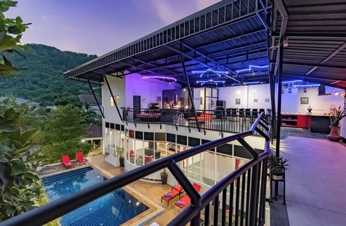Chalong Villa | Luxury Private pool Villa Nap Dau Perfect for Groups