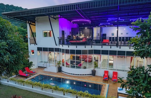 Chalong Villa | Luxury Private pool Villa Nap Dau Perfect for Groups