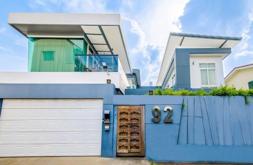 Phlabphla Villa | Luxury Pure Modern Pool Villa 5Bed Nr BTS&Central