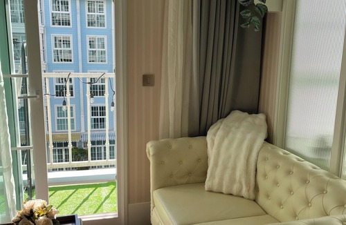 Bang Sare Apartment | Luxury RETREAT room with ALL you need to Reflex Away