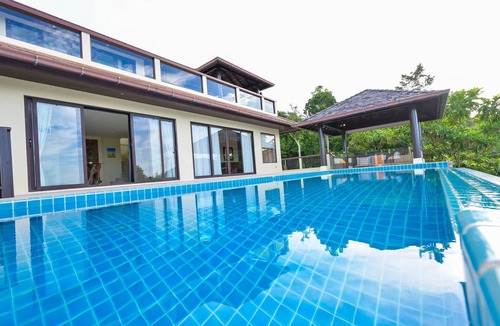 Bophut Hills Villa | Luxury sea view Thai-style pool villa