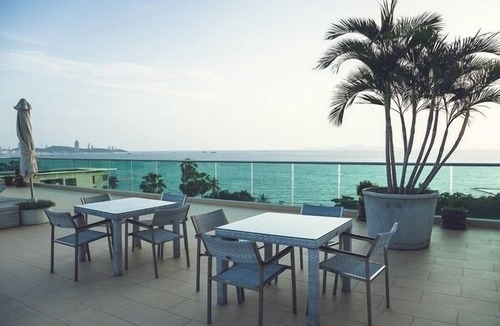 North Pattaya Apartment | Luxury studio Laguna Heights