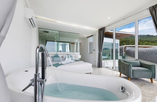 Chaweng City Center Villa | Luxus & Stylish Villa "Blue May" Chaweng Noi
