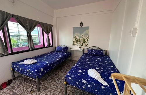 Downtown Krabi Hostel | Madam Guesthouse