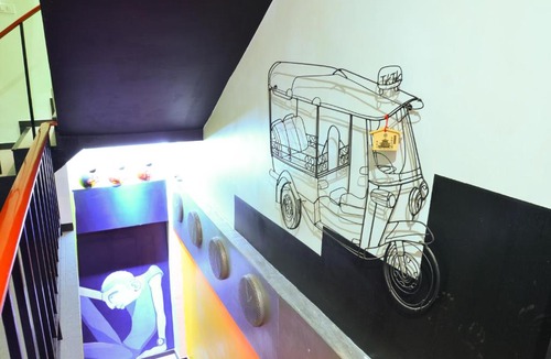 Thung Maha Mek House | Maderla