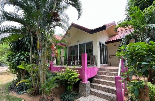 Lamai City Center House | Mae Somboon House