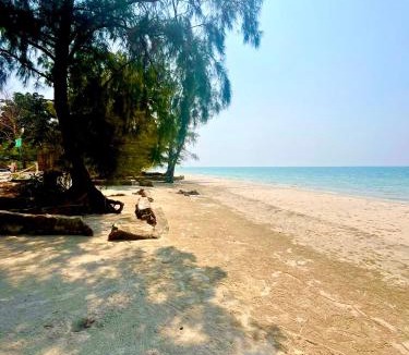 Mai Rut Cabin | Mai Rut Beach Eco Resort and Camping