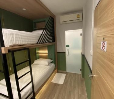 Chana Songkhram House | Malades House
