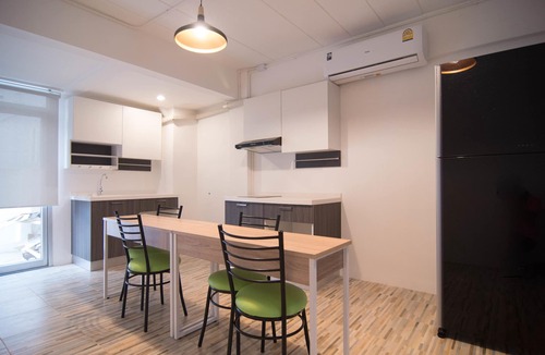 Nonthaburi Hotel | Malizon Hotel & Residences