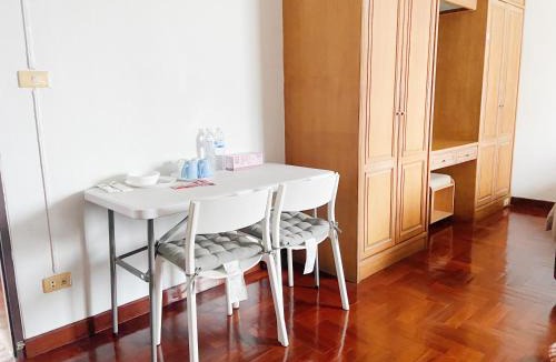 Phra Khanong Hostel | Meriton101