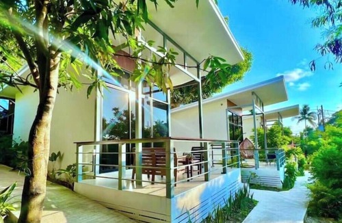 Ko Chang House | Modern Bungalow with patio