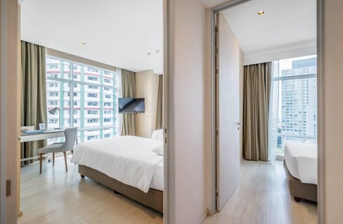 Sukhumvit Apartment | Modern Family Suite near BTS Thonglor 家庭现代风格房近通罗站 U7