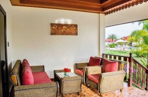 Rayong Cabin | Modern house with pool near beach and Ban Phe