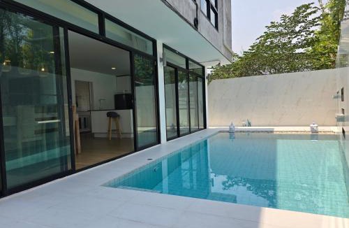 Pa Daet Villa | Modern private pool villa