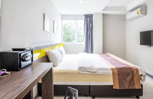 Thanon Phaya Thai Apartment | Modern Shape close to Pratunam Market & Siam Area