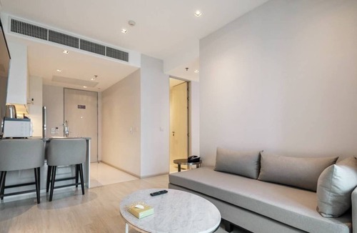 Sukhumvit Apartment | Modern Family Suite near BTS Thonglor 家庭现代风格房近通罗站 U10