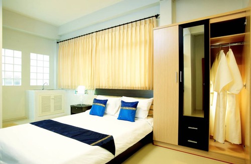 Khlong Maha Nak House | Motel ∙ 8 guests