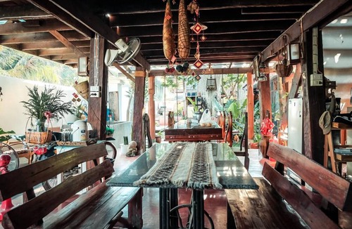 Pa Daet House | Motel ∙ 8 guests