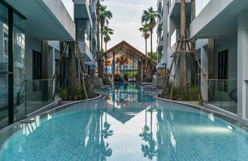 Cherngtalay Apartment | Mountain view apartment in Surin, modern amenities