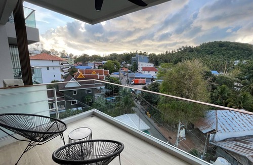 Cherngtalay Apartment | Mountain view apartment in Surin, modern amenities