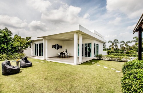 Huai Yai Villa | Mountain Village