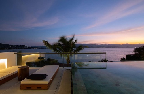 Moo 5 Villa | Muscat 3-bedroom Villa With Beach Access