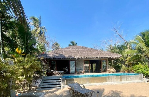 Thap Sakae Villa | My House On the Beach