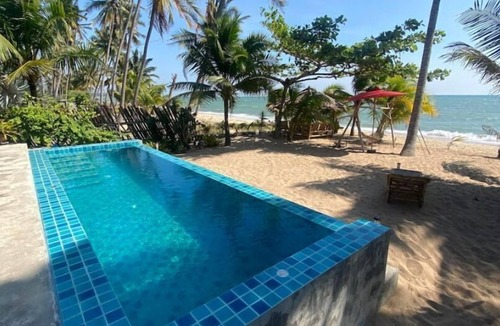 Thap Sakae Villa | My House On the Beach